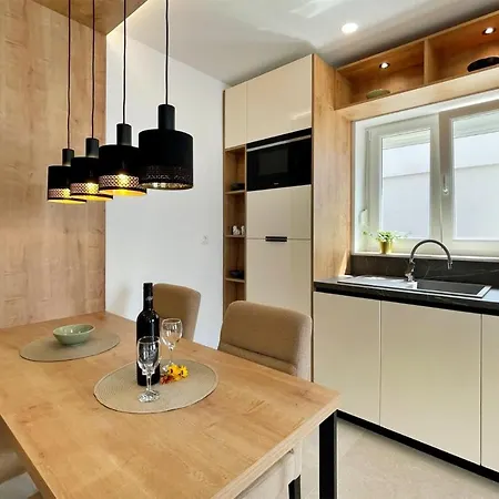 Awesome Apartment In Silo With Wifi Lejlighed Šilo